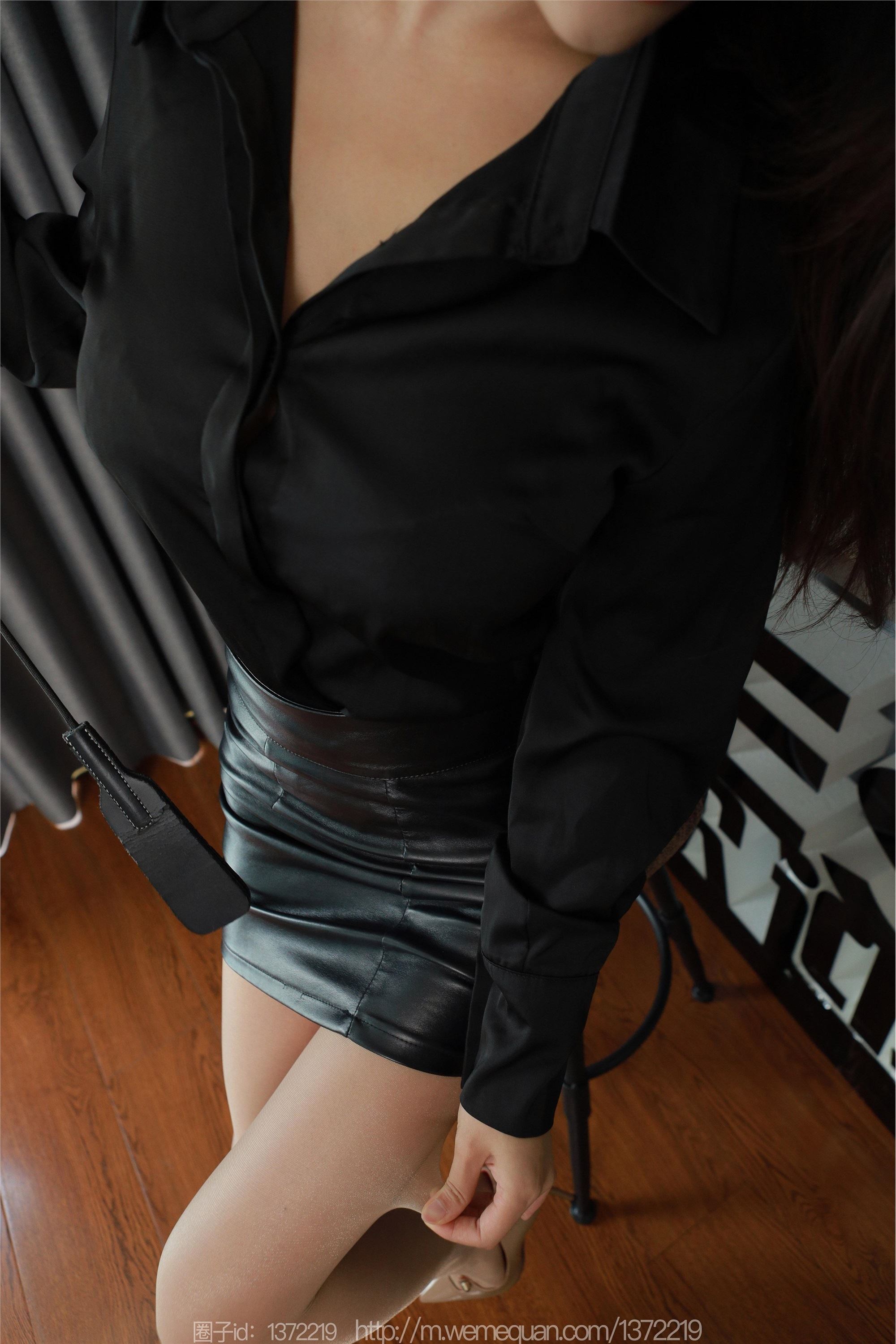 IESS异思趣向  2023.08.31 丝享家 1521 兔兔《皮裙》